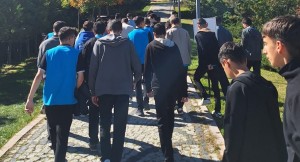 Öğrenciler sağlıklı yaşam için yürüdü