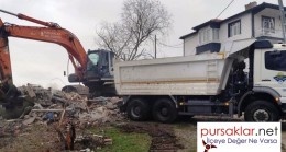 Pursaklar’da metruk yapılar yıkılıyor