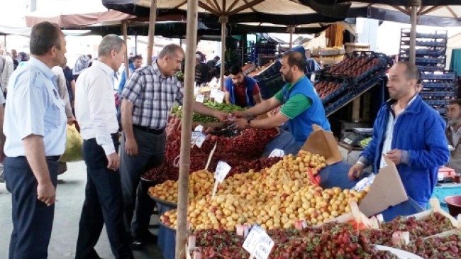 Zabıtadan Pazar Esnafı Denetimi