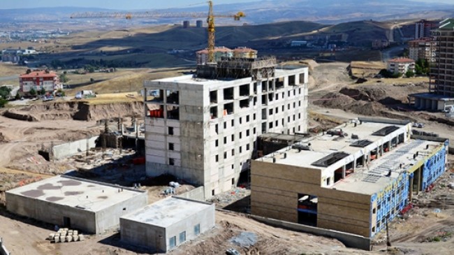 Pursaklar da Sağlık Atılımları Devam Ediyor